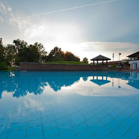 Hotel Alter Weissbraeu Bad Birnbach Bagian luar foto
