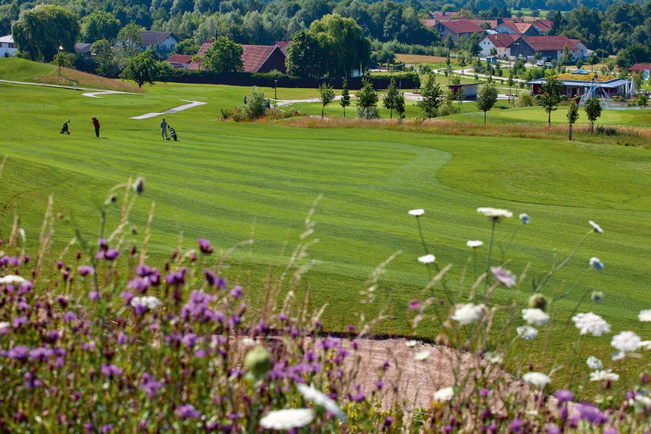 Hotel Alter Weissbraeu Bad Birnbach Bagian luar foto