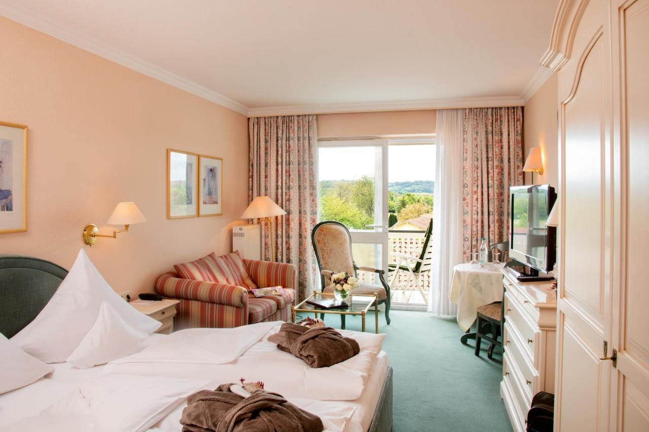 Hotel Alter Weissbraeu Bad Birnbach Bagian luar foto
