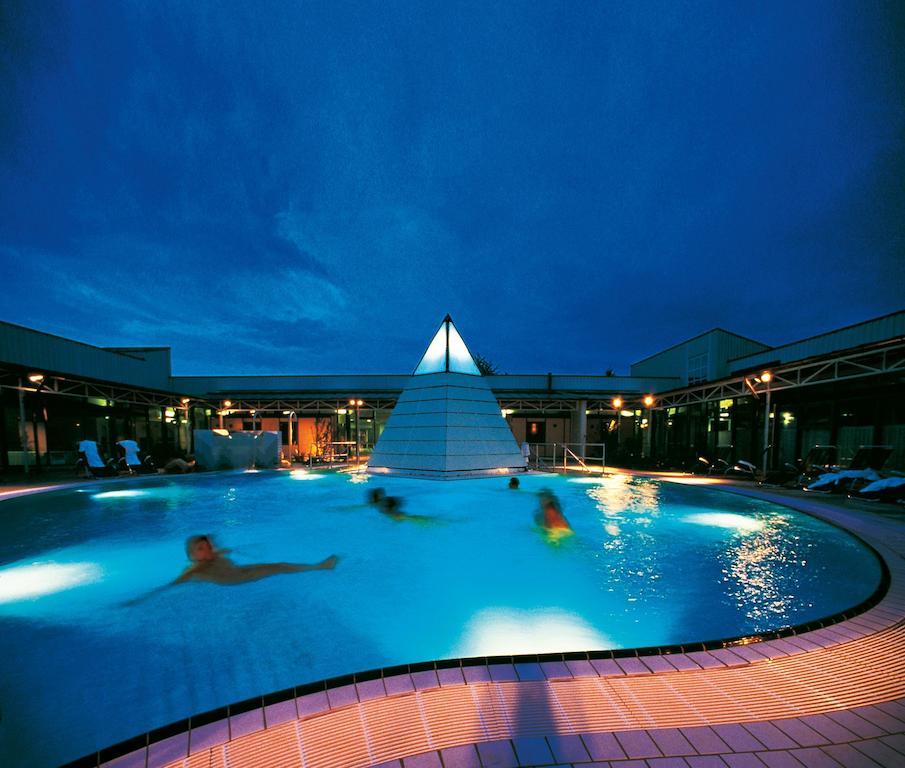 Hotel Alter Weissbraeu Bad Birnbach Bagian luar foto