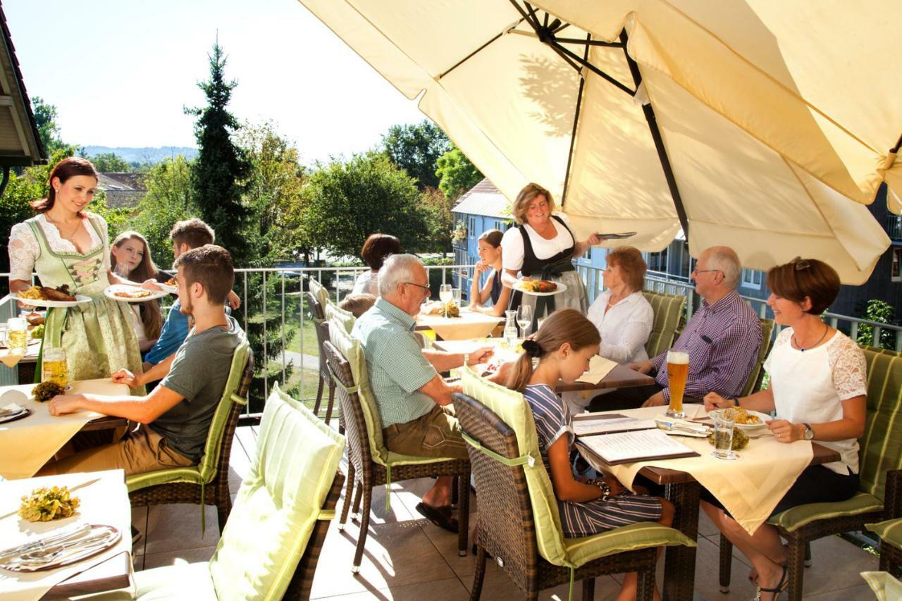 Hotel Alter Weissbraeu Bad Birnbach Bagian luar foto